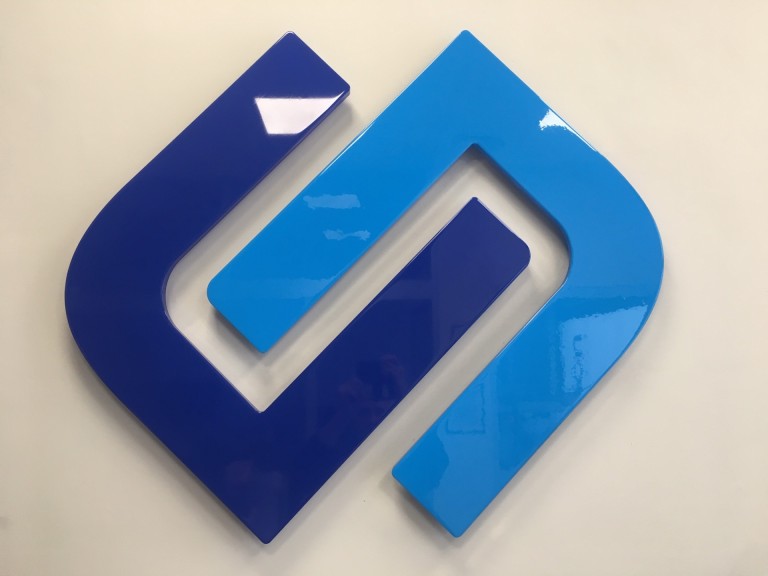 targhe insegne totem e cartelli di segnalazione